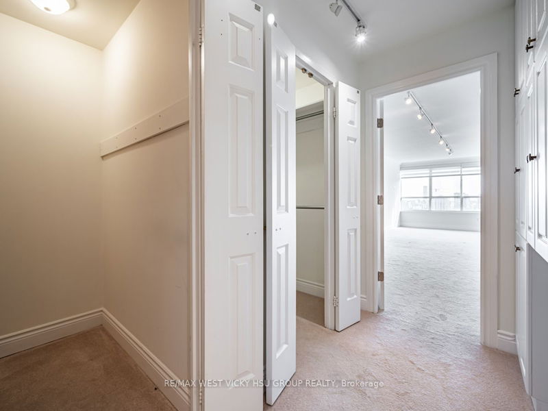  1505 - 130 Carlton St  Toronto, M5A 4K3 | Image 32