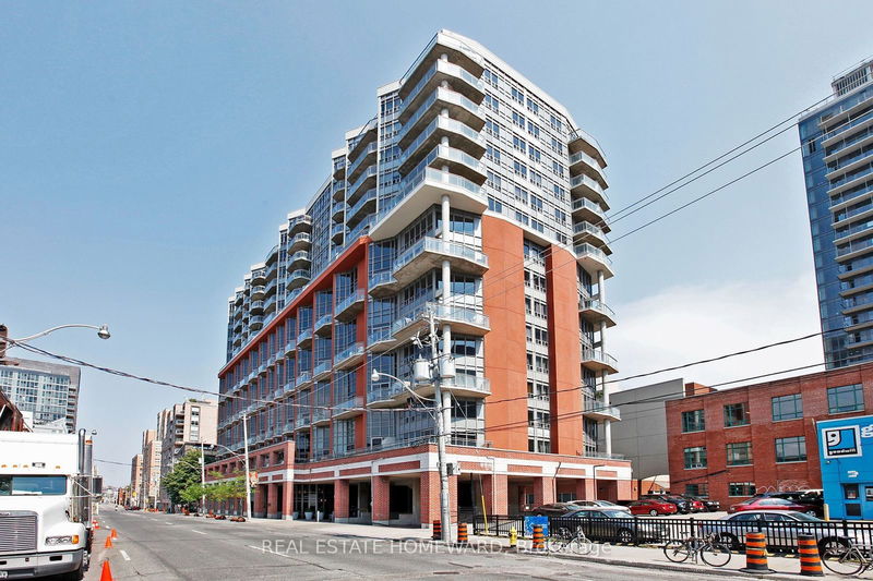 home for lease on 227-255 Richmond Street E