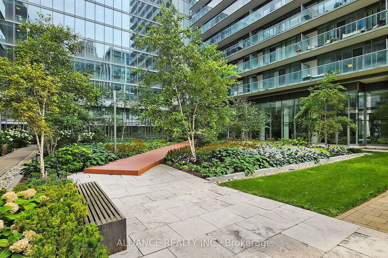  1806 - 90 Stadium Rd  Toronto, M5V 3W5 | Image 4