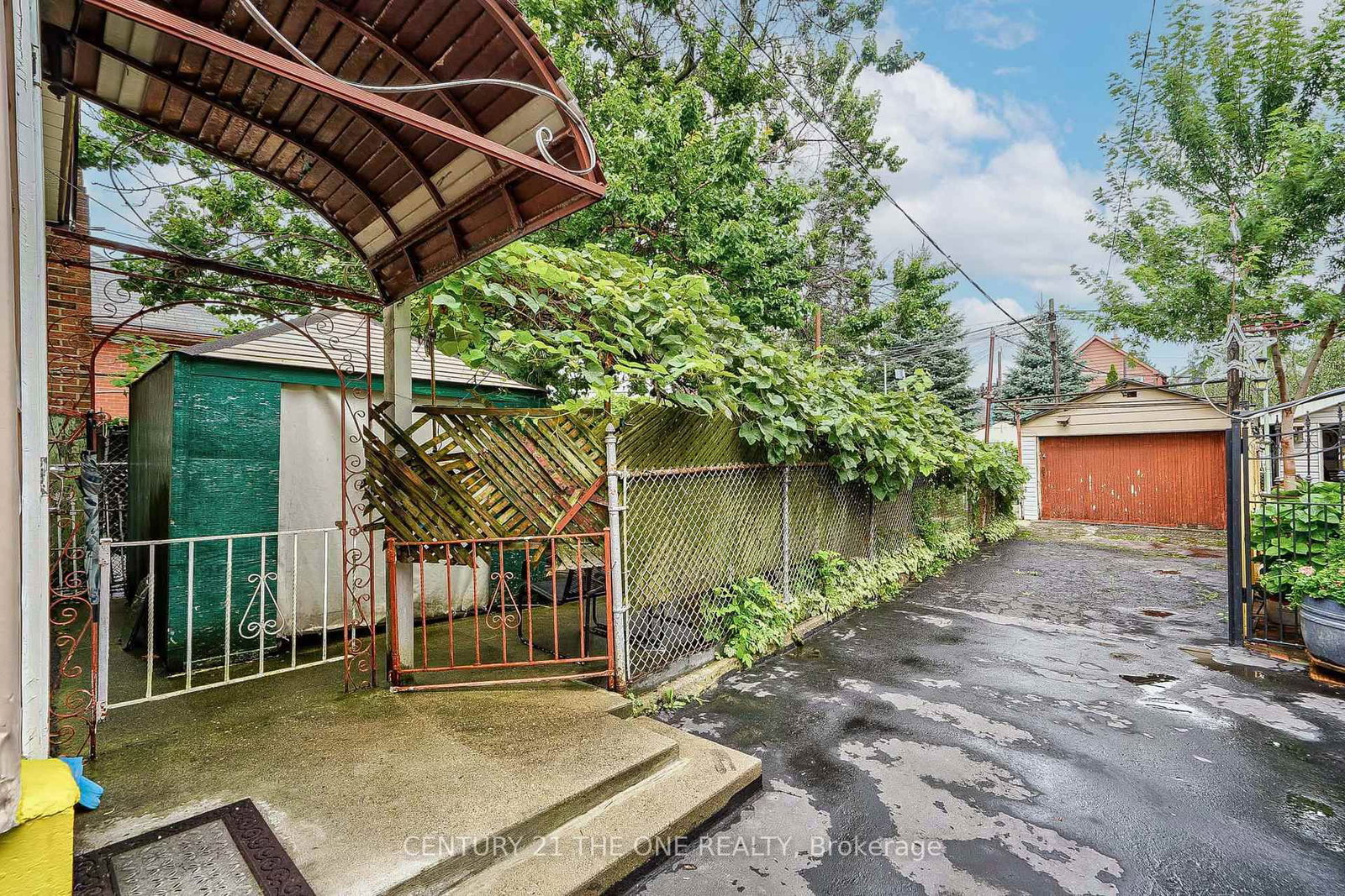 Listing Image 12