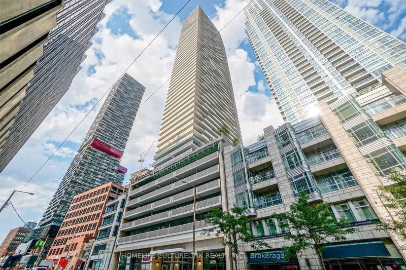 home for lease on 1503-2221 Yonge Street