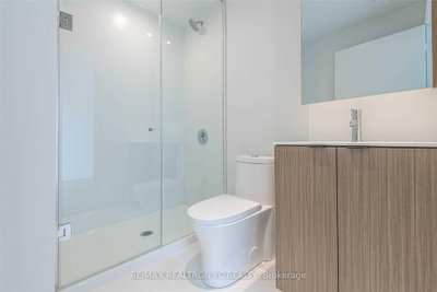 Unit 717 — 20 Edward Street — more photos