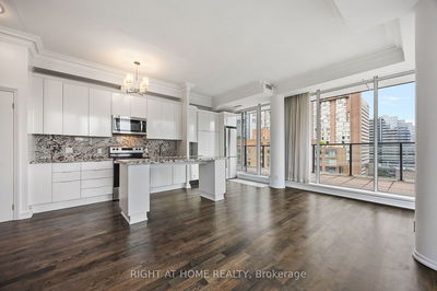  1829Lph - 111 Elizabeth St  Toronto, M5G 1P7 | Image 1