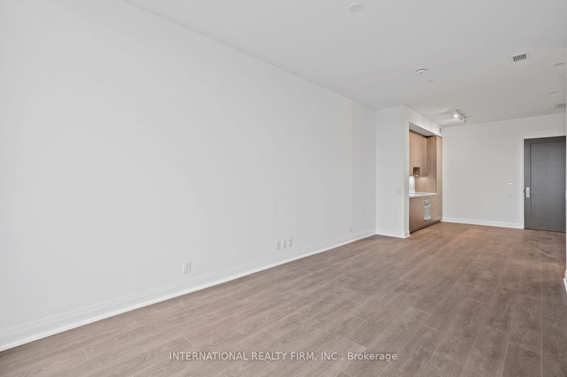  209 - 33 Frederick Todd Way  Toronto, M4G 0C9 | Image 9