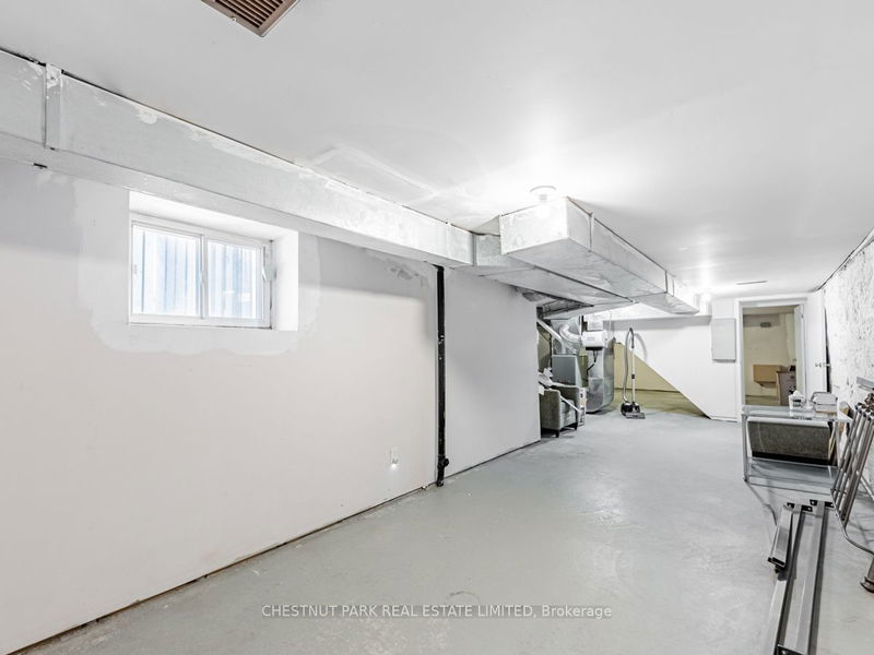 39 Hillsboro Ave  Toronto, M5R 1S6 | Image 24