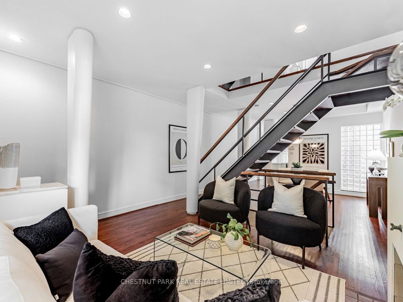 39 Hillsboro Ave  Toronto, M5R 1S6 | Image 4