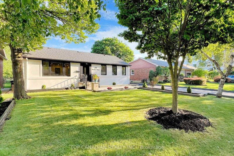 11 Kenton Dr, Toronto, M2R 2H6 | Image 3