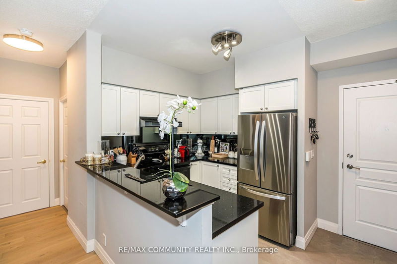  718 - 16 Dallimore Circ  Toronto, M3C 4C4 | Image 21