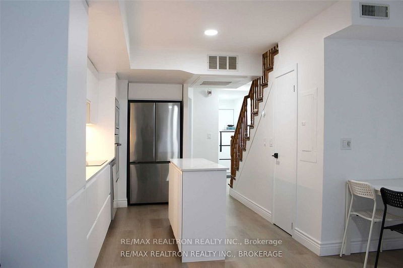 home for lease on 109-262 St Helens Avenue