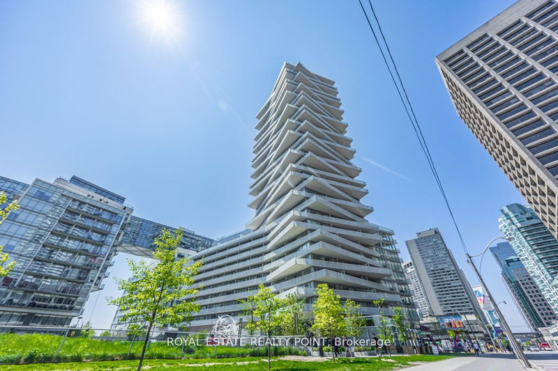 home for lease on 509-15 Queens Quay E