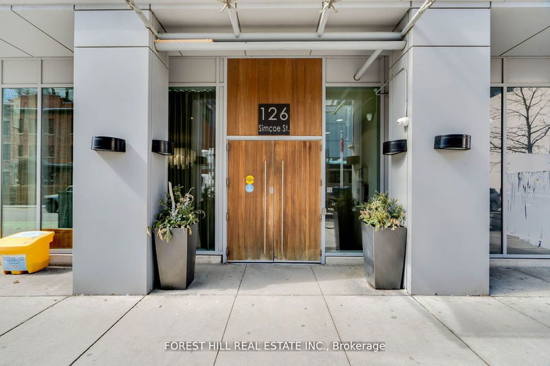  2607 - 126 Simcoe St  Toronto, M5V 1T8 | Image 2