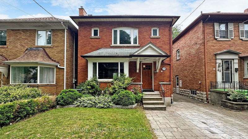 home for sale on 39 Old Orchard Grve