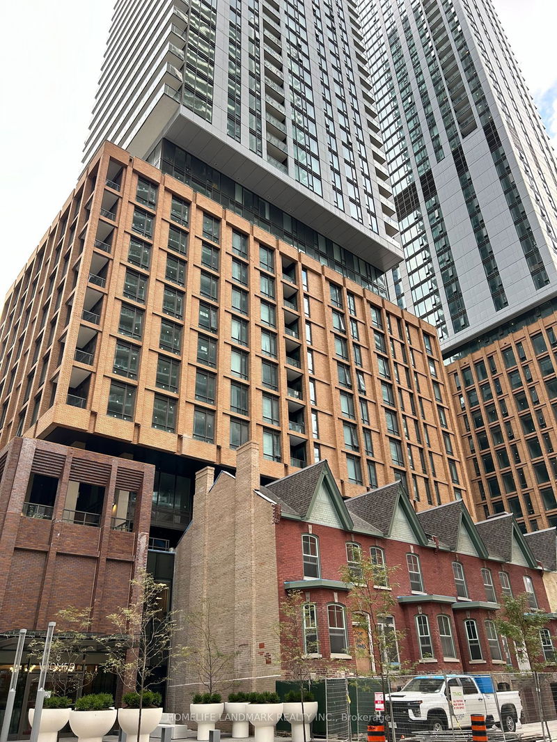home for lease on 4001-8 Widmer Street