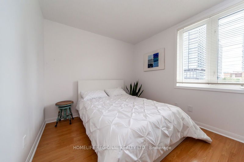  428 - 12 Douro St  Toronto, M6K 3M4 | Image 16