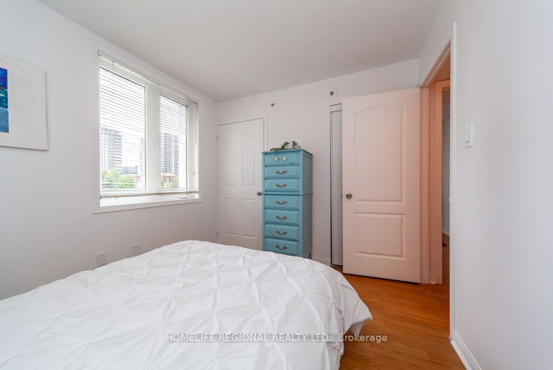  428 - 12 Douro St  Toronto, M6K 3M4 | Image 18