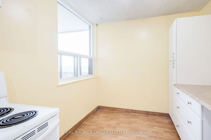  1105 - 5 Old Sheppard Ave  Toronto, M2J 4K3 | Image 10