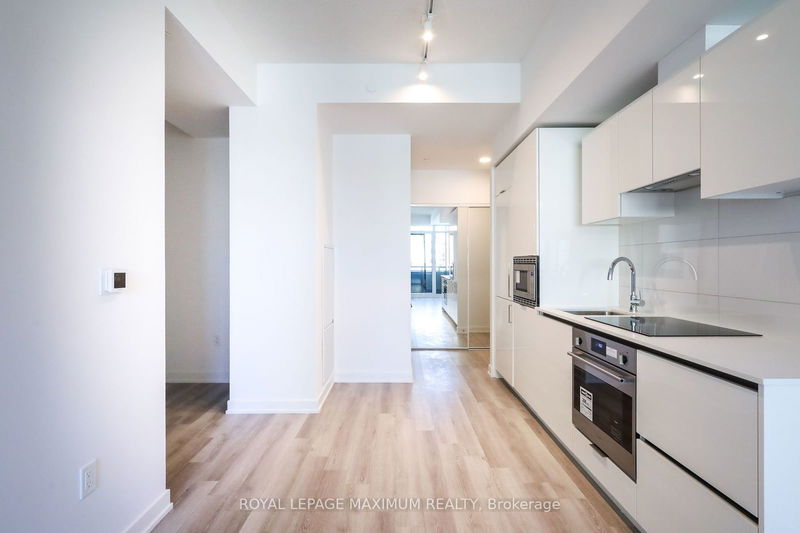  720 - 234 Simcoe St  Toronto, M5T 1T4 | Image 3