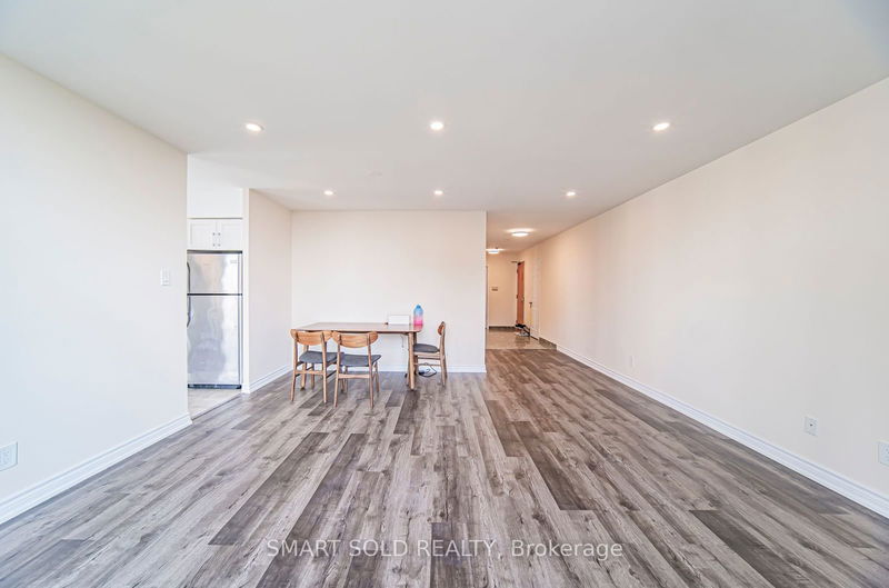  Ph210 - 256 Doris Ave  Toronto, M2N 6X8 | Image 4