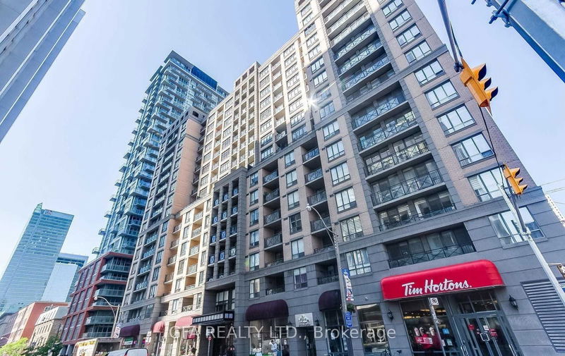  1319 - 140 Simcoe St  Toronto, M5H 4E9 | Image 1