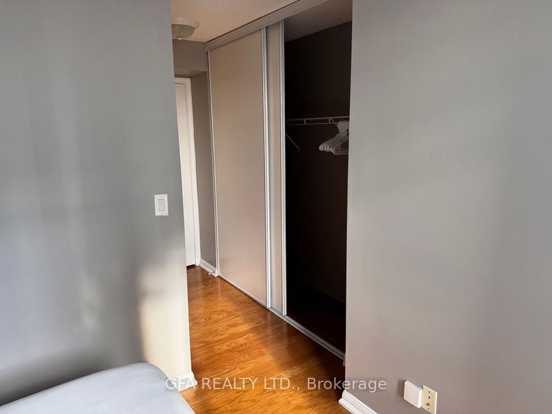  1319 - 140 Simcoe St  Toronto, M5H 4E9 | Image 12