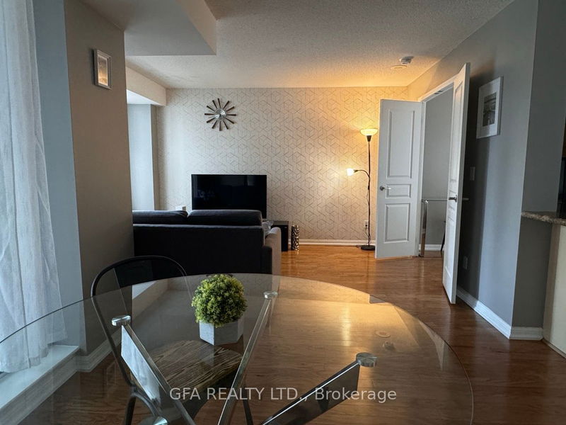  1319 - 140 Simcoe St  Toronto, M5H 4E9 | Image 8