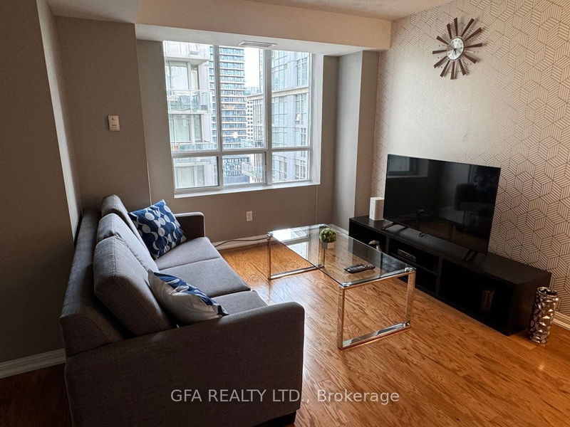  1319 - 140 Simcoe St  Toronto, M5H 4E9 | Image 9