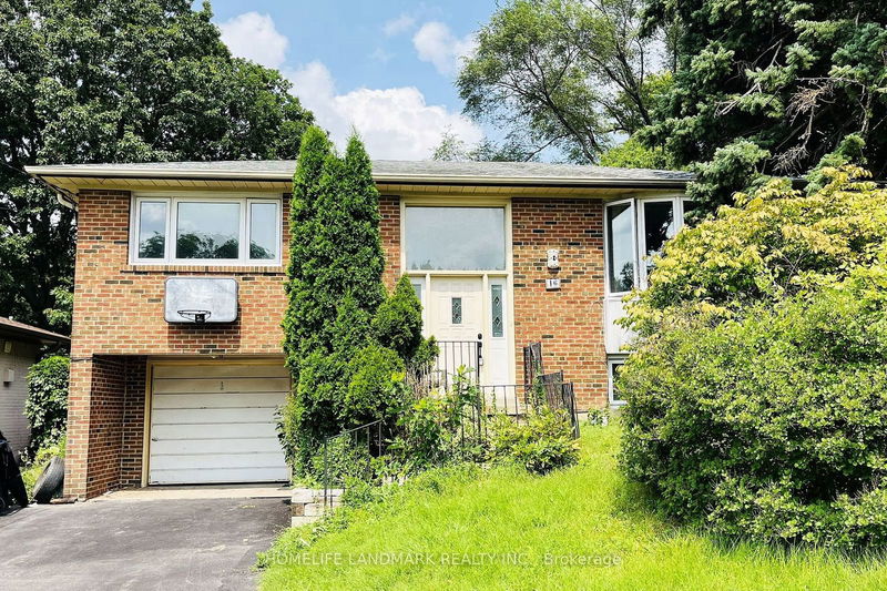 home for lease on #Main-16 Lochinvar Crescent