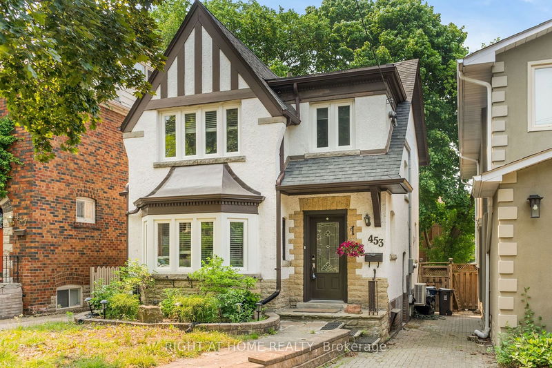 home for lease on 453 Roselawn Avenue