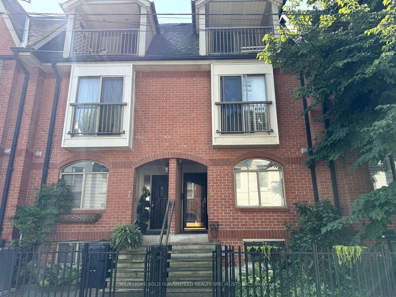 home for sale on 5 Wascana Avenue