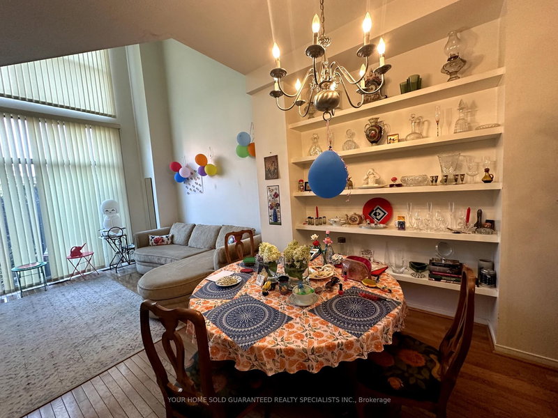 5 Wascana Ave, Toronto, M5A 1V6 | Image 3