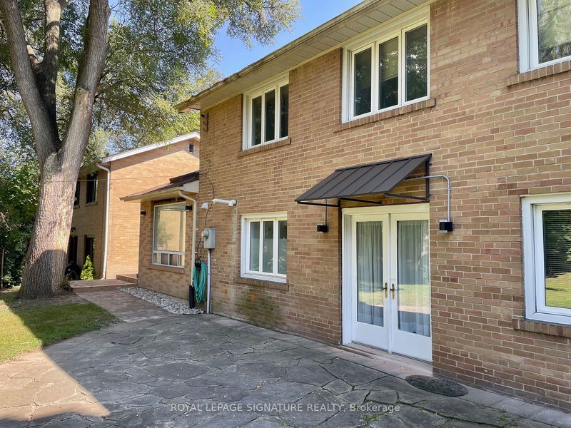 home for lease on 8 Sandalwood Place