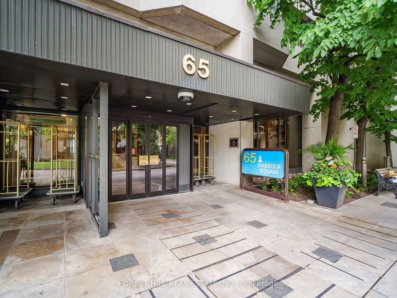  604 - 65 Harbour Sq  Toronto, M5J 2L4 | Image 37