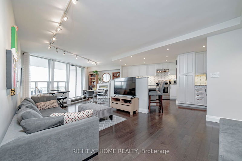 home for sale on 1405-60 Pavane Linkway