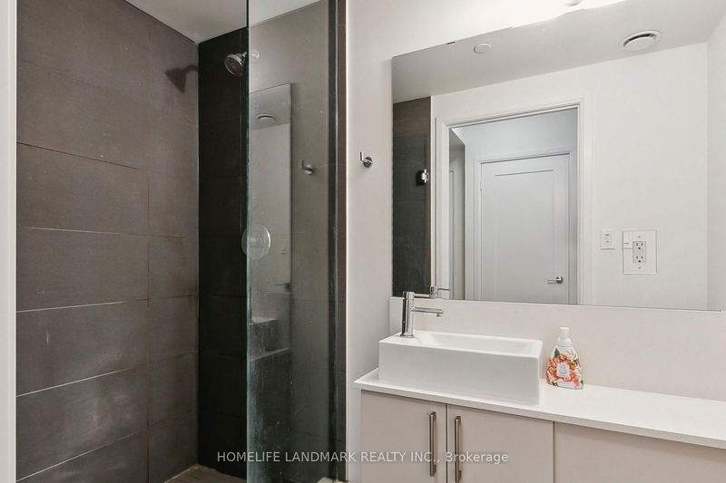  301W - 27 BATHURST St  Toronto, M5V 0R1 | Image 28