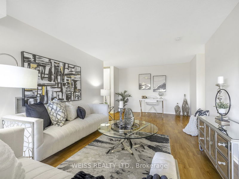  501 - 150 Neptune Dr  Toronto, M6A 2Y9 | Image 5