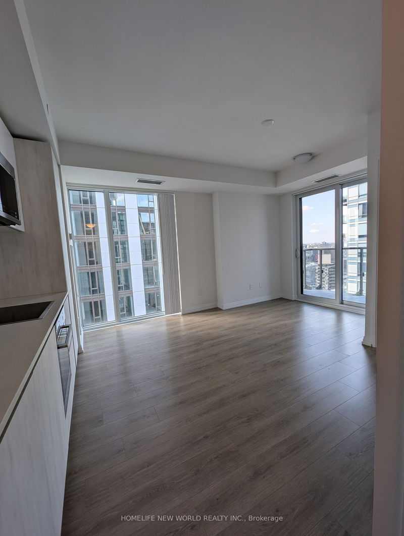 home for lease on 4605-8 Widmer Street