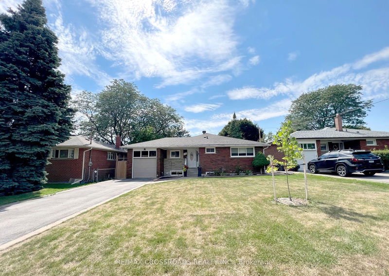 home for lease on 14 Shaunavon Heights Crescent