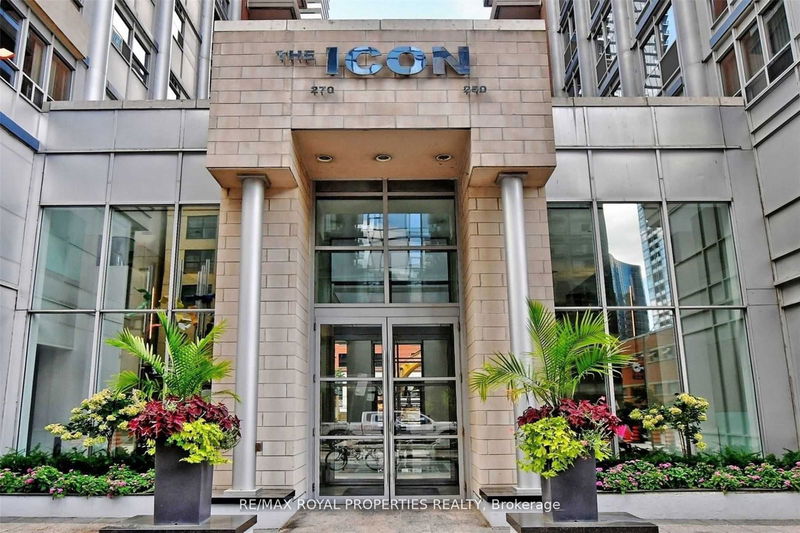 home for lease on 246-250 Wellington Street W