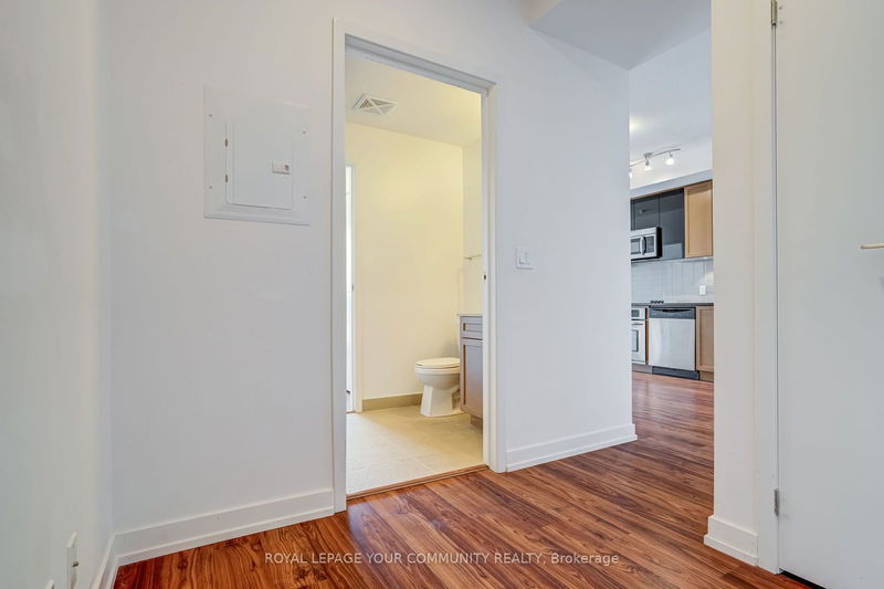  1901 - 89 Dunfield Ave  Toronto, M4S 0A4 | Image 21