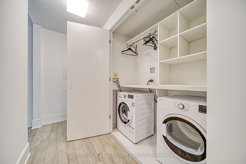  1016 - 1 Gloucester St  Toronto, M4Y 0C7 | Image 37