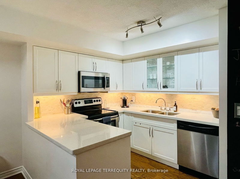 home for lease on 1412-25 The Esplanade