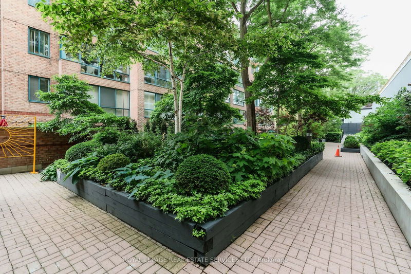  103 - 225 Davenport Rd  Toronto, M5R 3R2 | Image 5