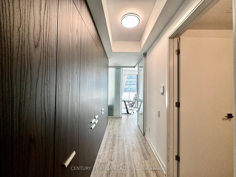 901 - 50 Charles St E, Toronto, M4Y 0C3 | Image 3