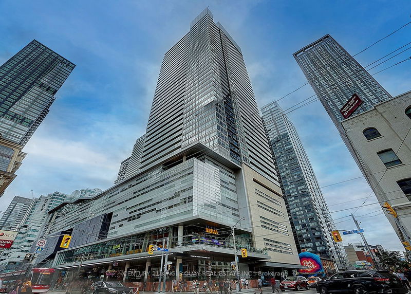 home for lease on 2201-80 John Street