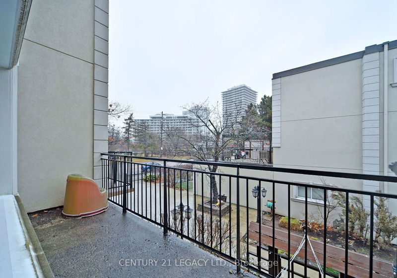  204B - 5877 Bathurst St  Toronto, M2R 1Y7 | Image 14