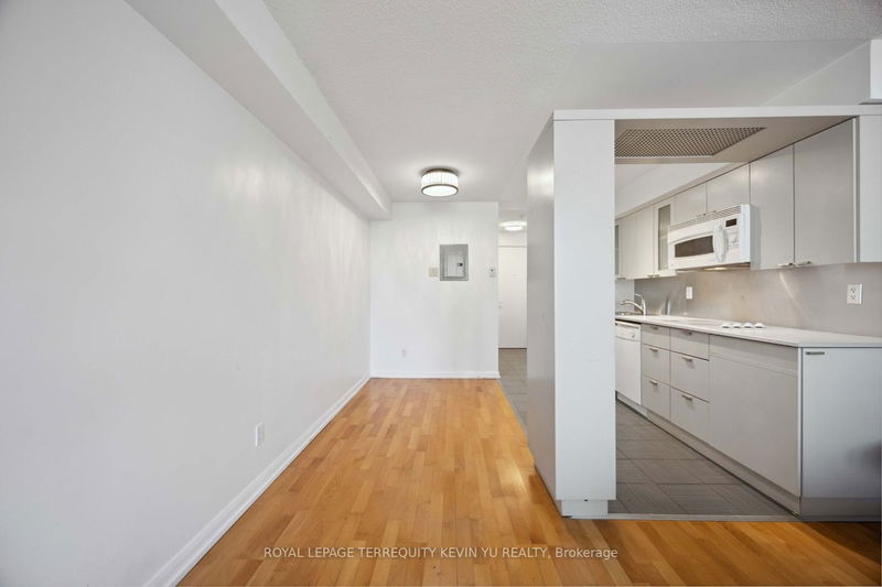  729 - 111 Elizabeth St  Toronto, M5G 1P7 | Image 2