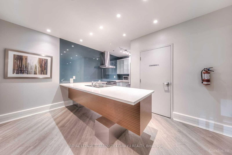  729 - 111 Elizabeth St  Toronto, M5G 1P7 | Image 37