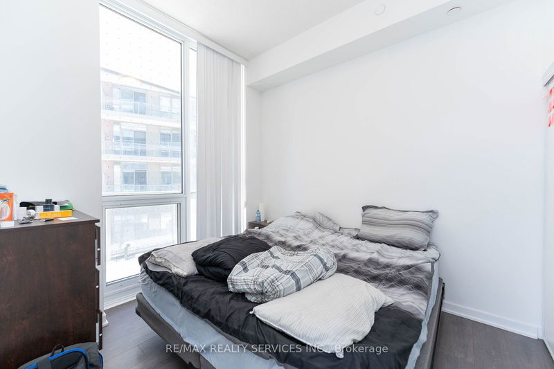  213 - 38 Forest Manor Rd  Toronto, M2J 1M1 | Image 15