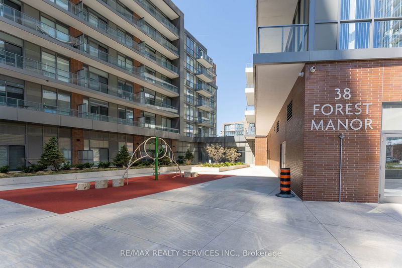  213 - 38 Forest Manor Rd  Toronto, M2J 1M1 | Image 3