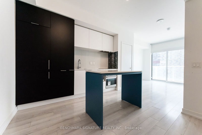 home for sale on 2209-33 Helendale Avenue